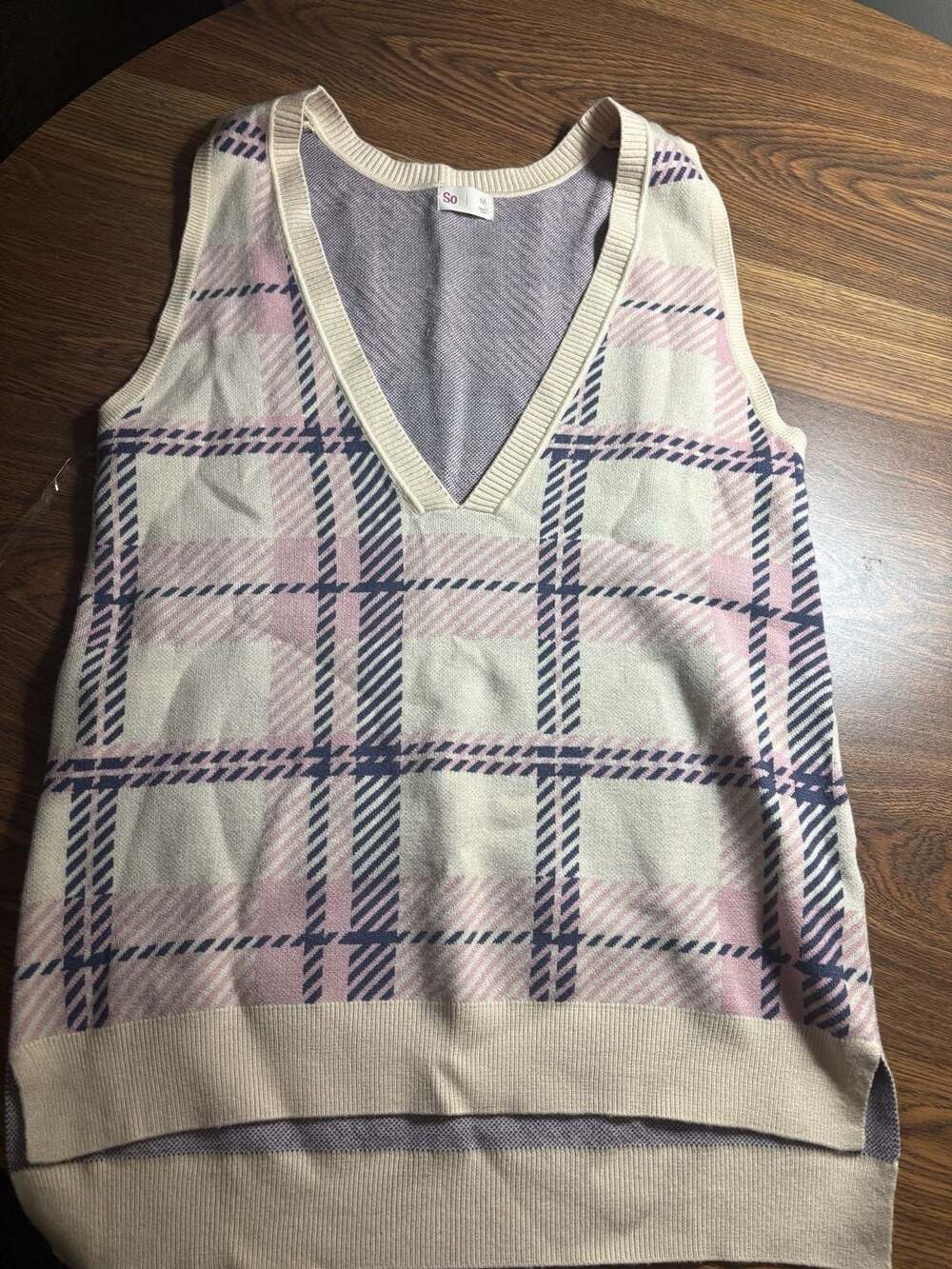 SO Plaid V-Neck Sweater Vest Size M
